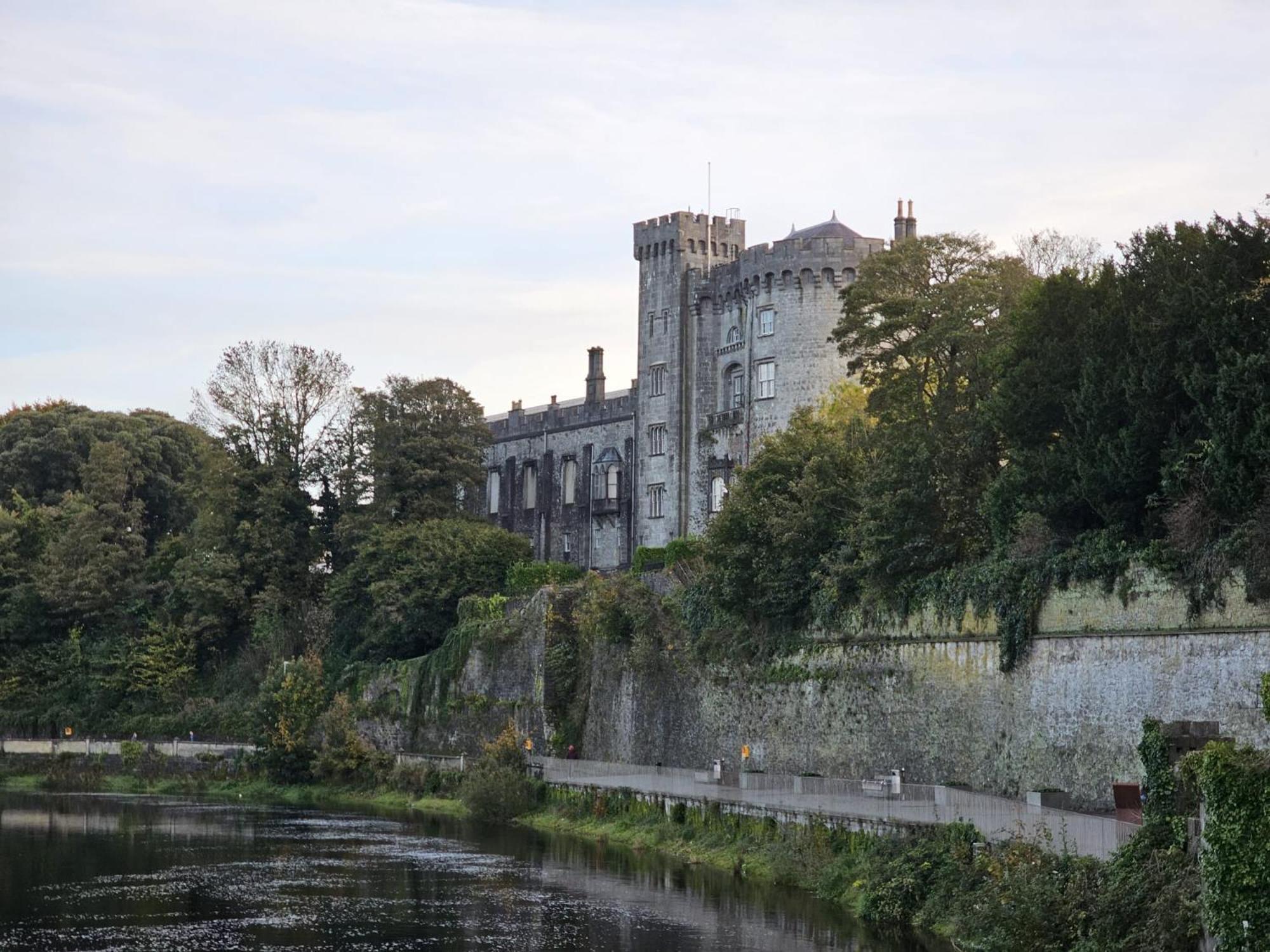 Penthouse Apartment Kilkenny Buitenkant foto